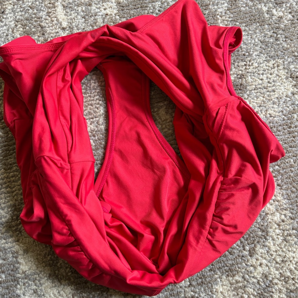 Andie | the Mykonos 1 piece plunge swimsuit in cherry red - Picture 16 of 16